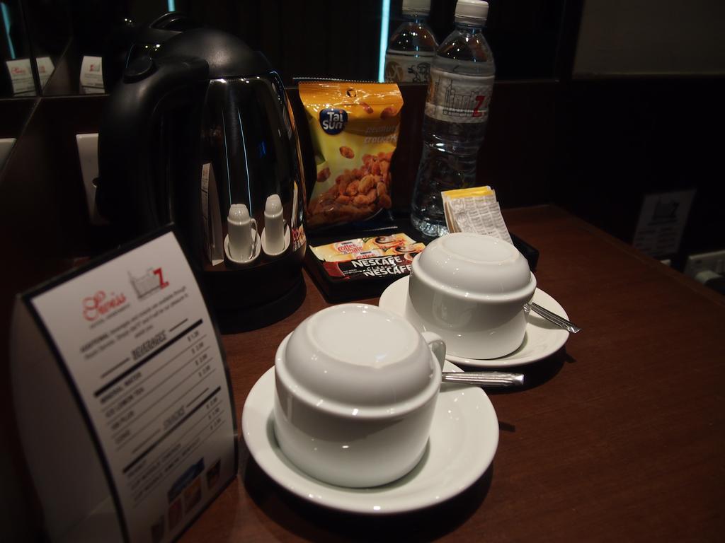 Roomz Hotel Seria Екстер'єр фото