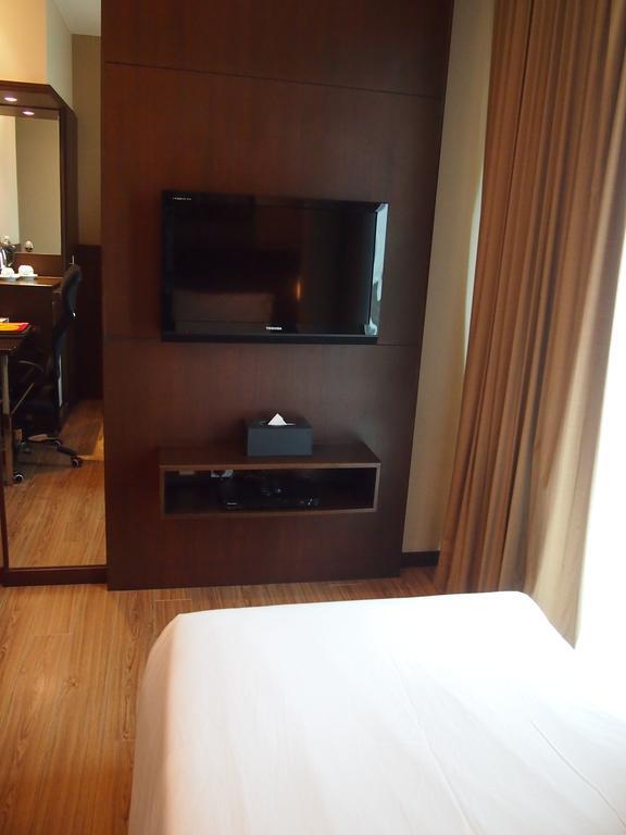Roomz Hotel Seria Екстер'єр фото