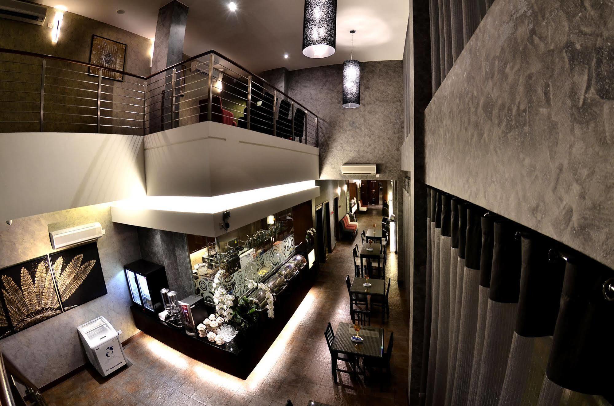 Roomz Hotel Seria Екстер'єр фото